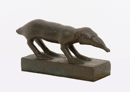Bronzen beeld van een spitsmuis